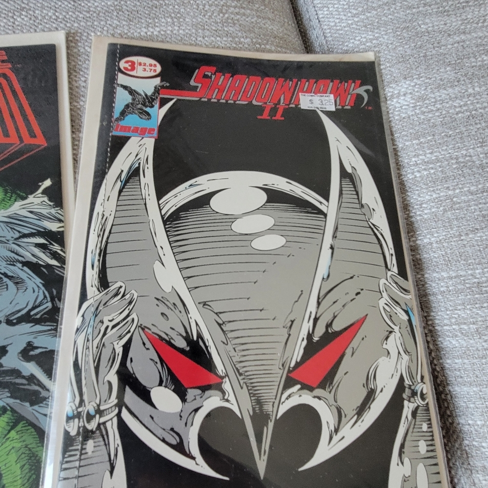 5 Comic Books. - Picture 5 of 11